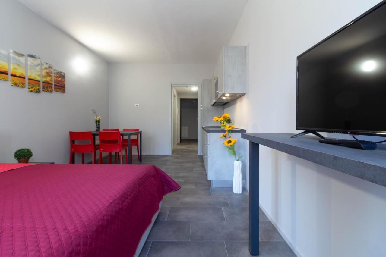 Appartamento Girasole - Affitti Brevi Italia Lecco Exterior foto