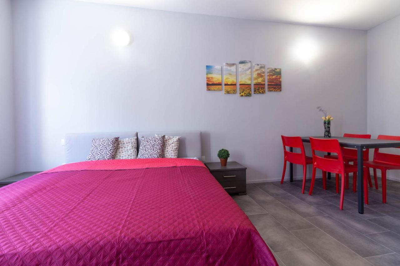 Appartamento Girasole - Affitti Brevi Italia Lecco Exterior foto